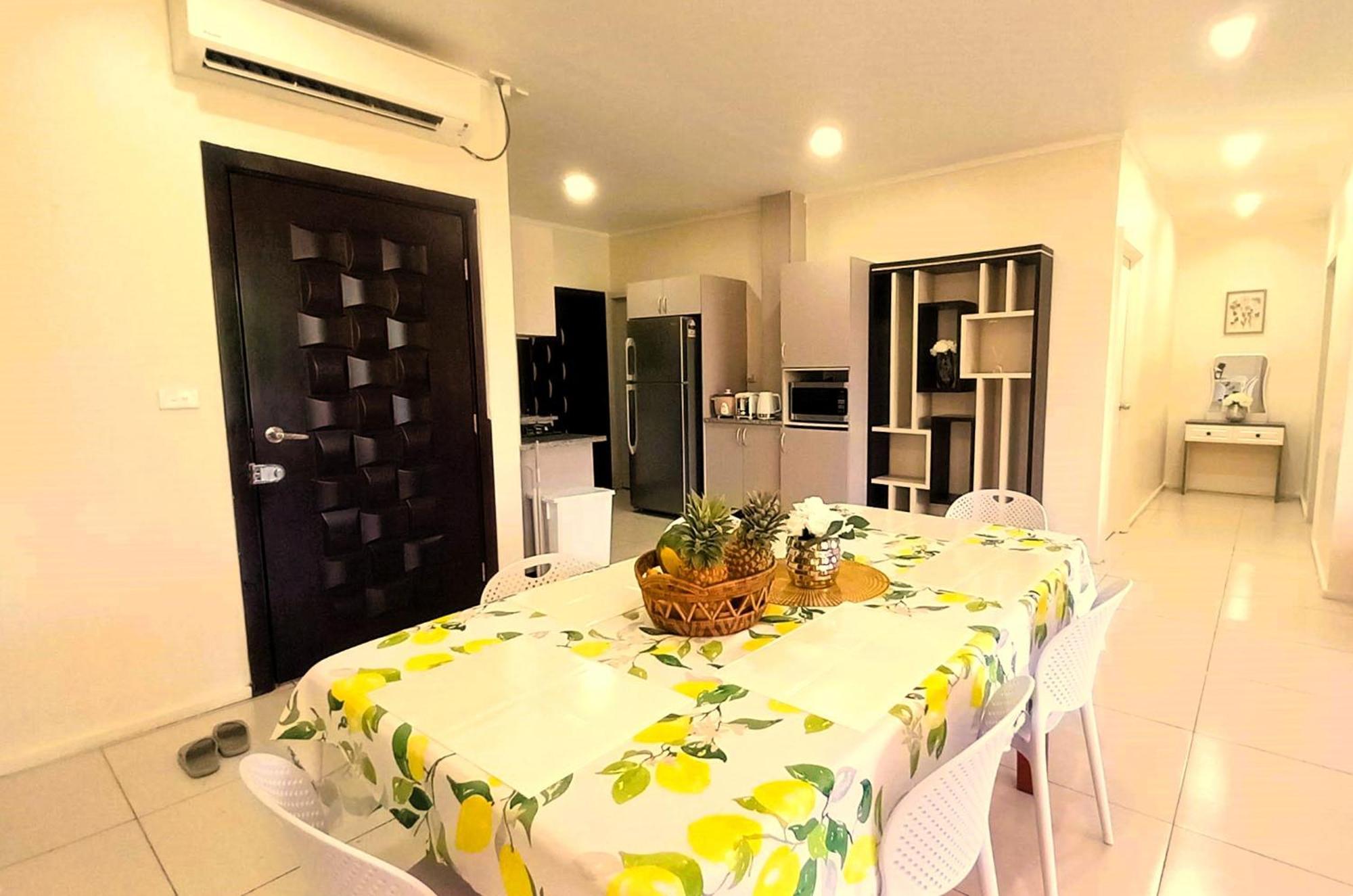 Waterfront Sunset Apartment Нади Стая снимка