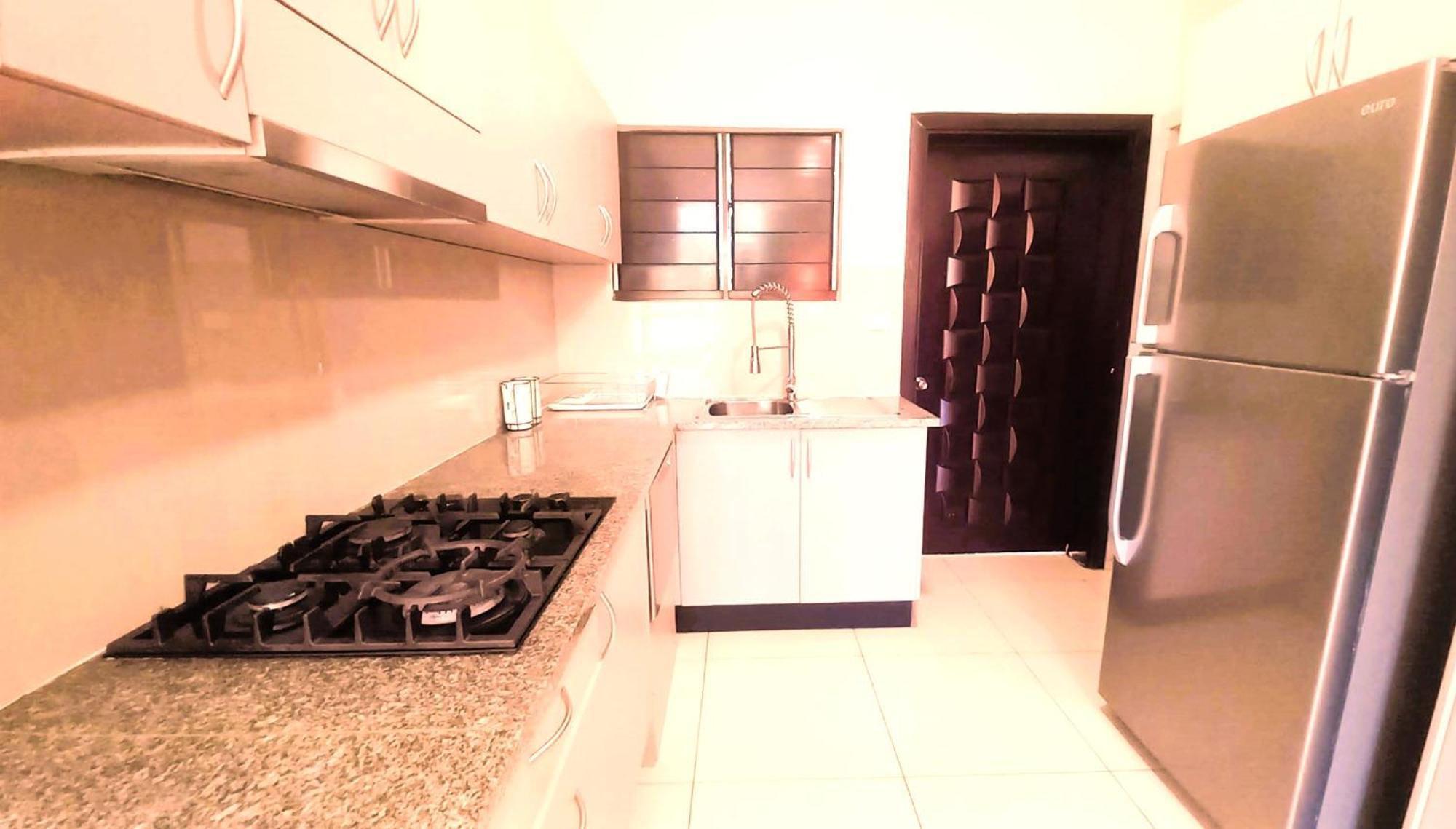 Waterfront Sunset Apartment Нади Стая снимка