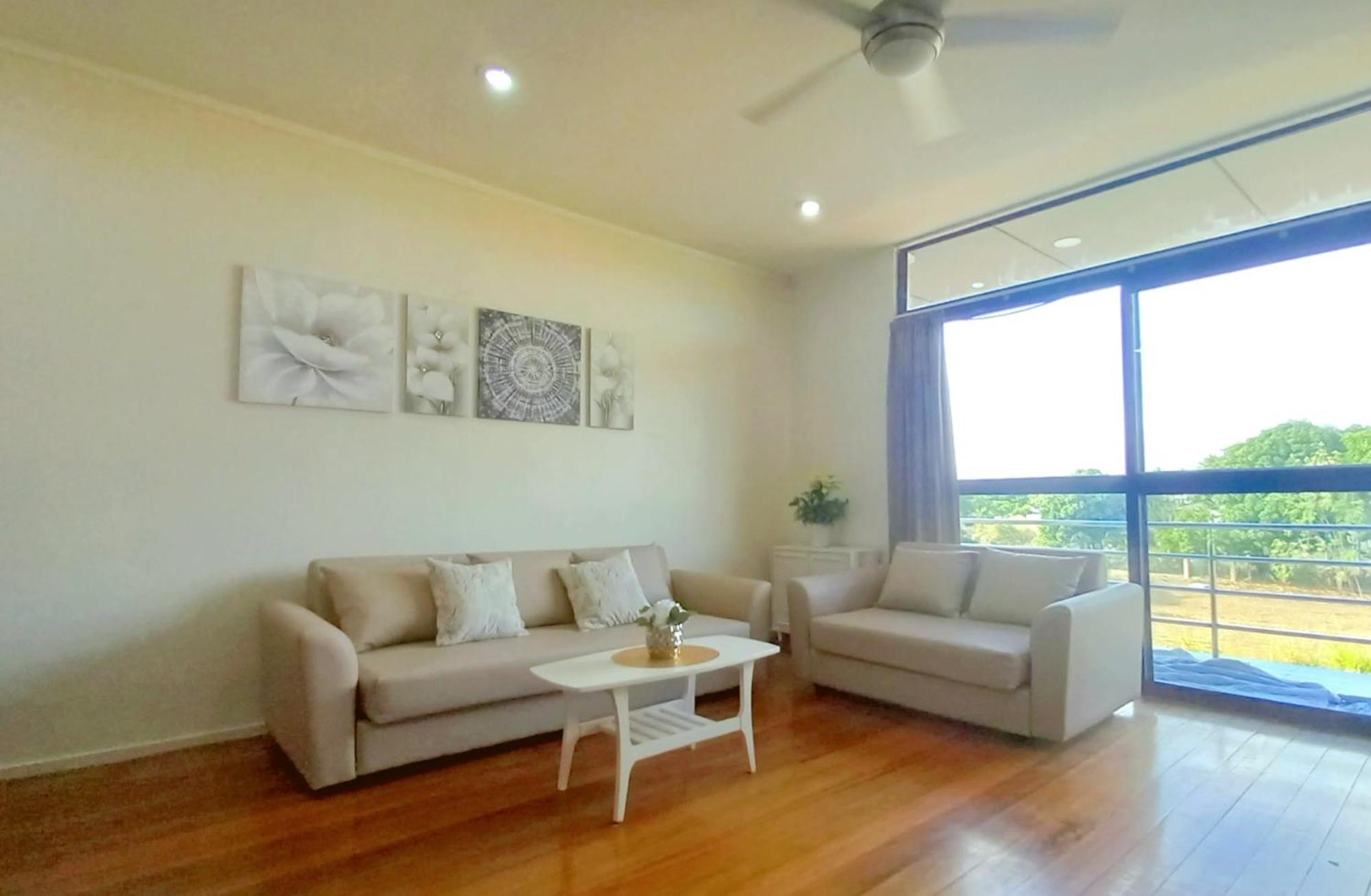 Waterfront Sunset Apartment Нади Стая снимка